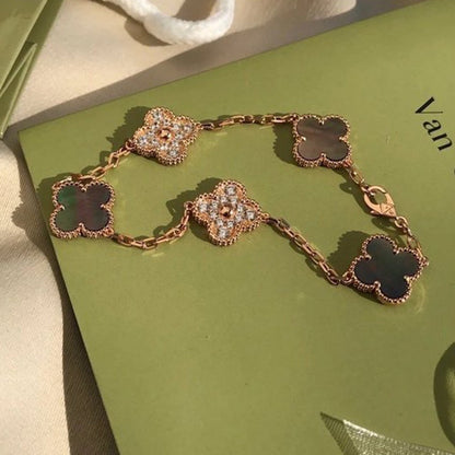 [AURORA]CLOVER 5 MOTIF GRAY MOP BRACELET COLLECTION