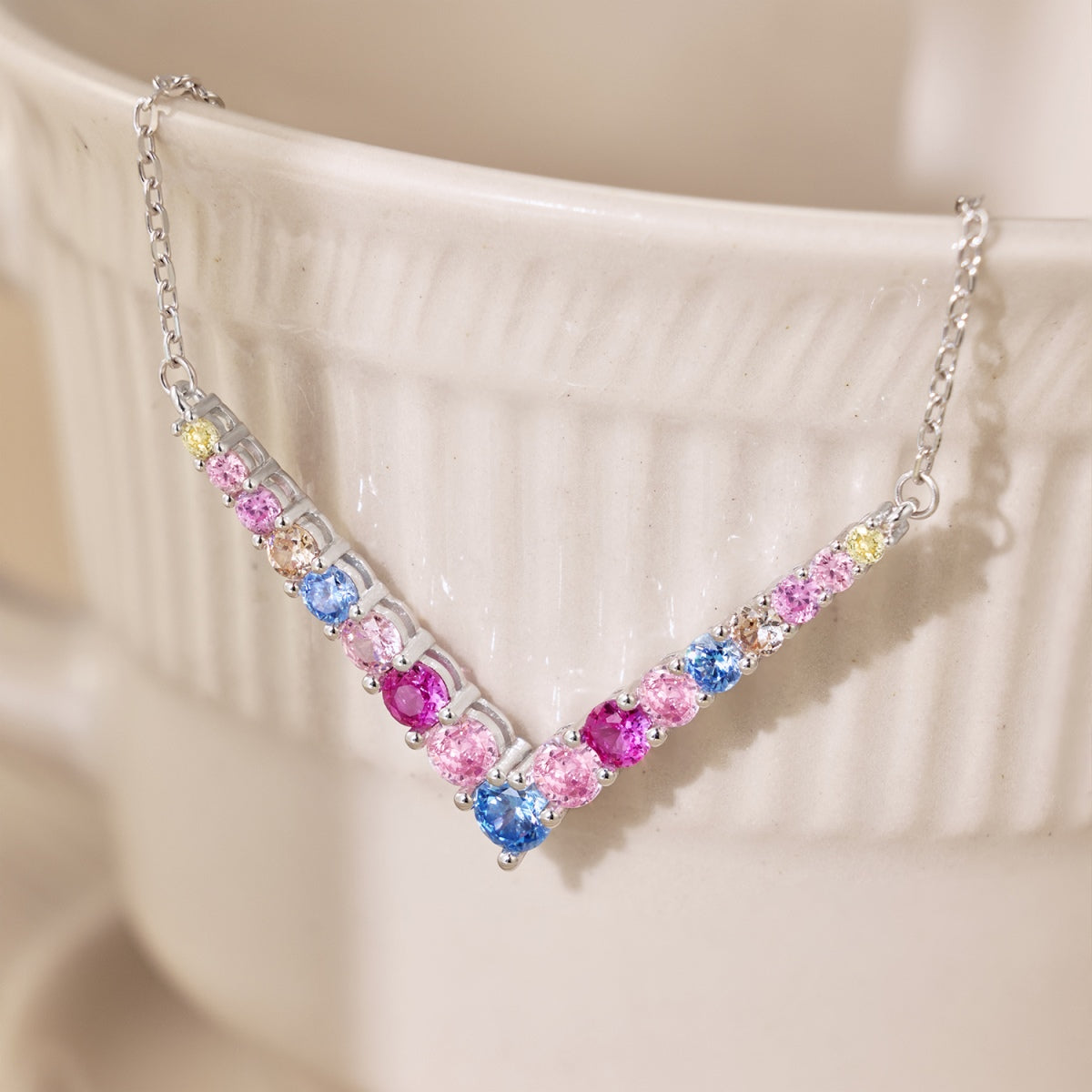 [AURORA]Ornate Round Cut Necklace
