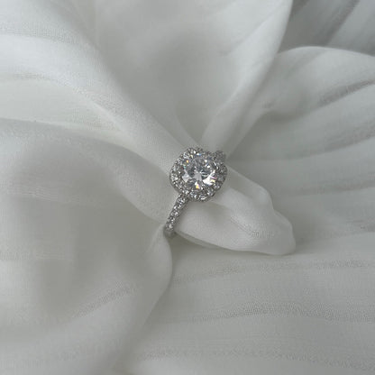 [AURORA]Dazzling Resplendent Round Cut Wedding Ring