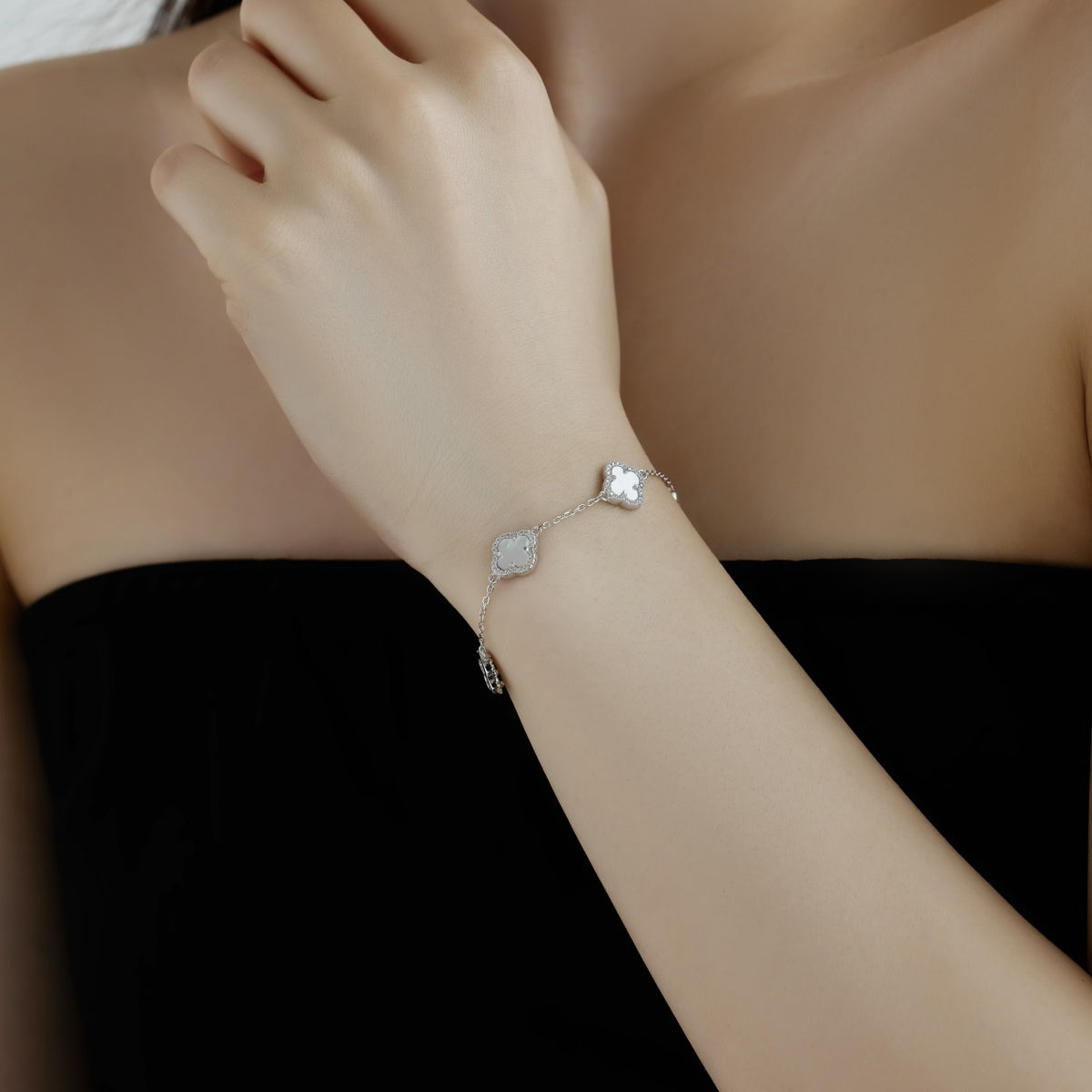 [AURORA]Four-Leaf Clover Exquisite Bracelet