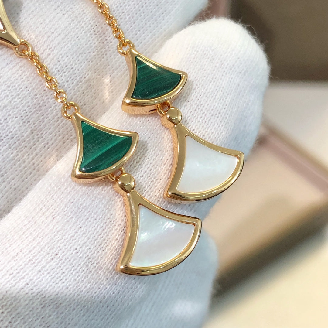 [AURORA]DREAM EARRINGS 3 MOTIFS MALACHITE MOP PINK GOLD