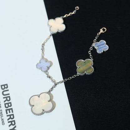 [basloveJW]KLEE-ARMBAND 5 MOTIVE MOP CHALCEDON SILBER 