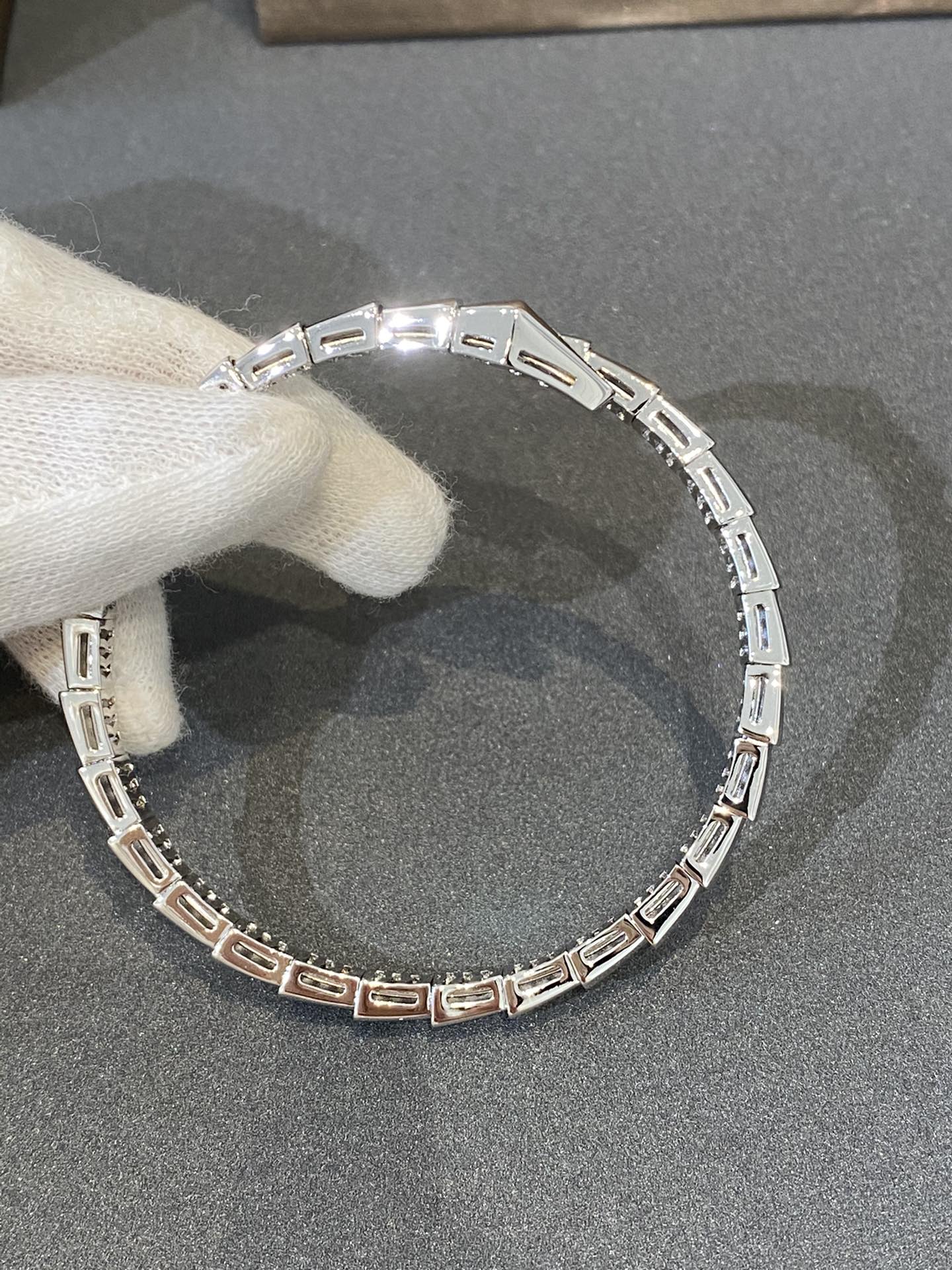 [AURORA]SERPENTI-ARMBAND DIAMANTEN SILBER