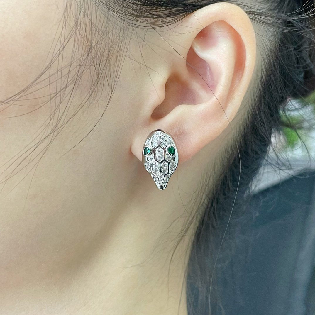 [AURORA]SERPENT DIAMOND STUD EARRINGS