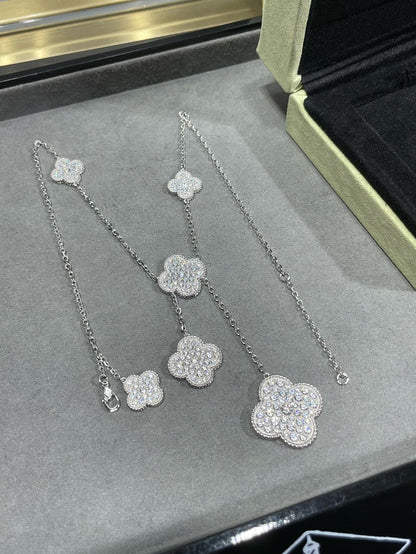 [basloveJW]Halskette mit Kleeblattmotiv und Diamanten