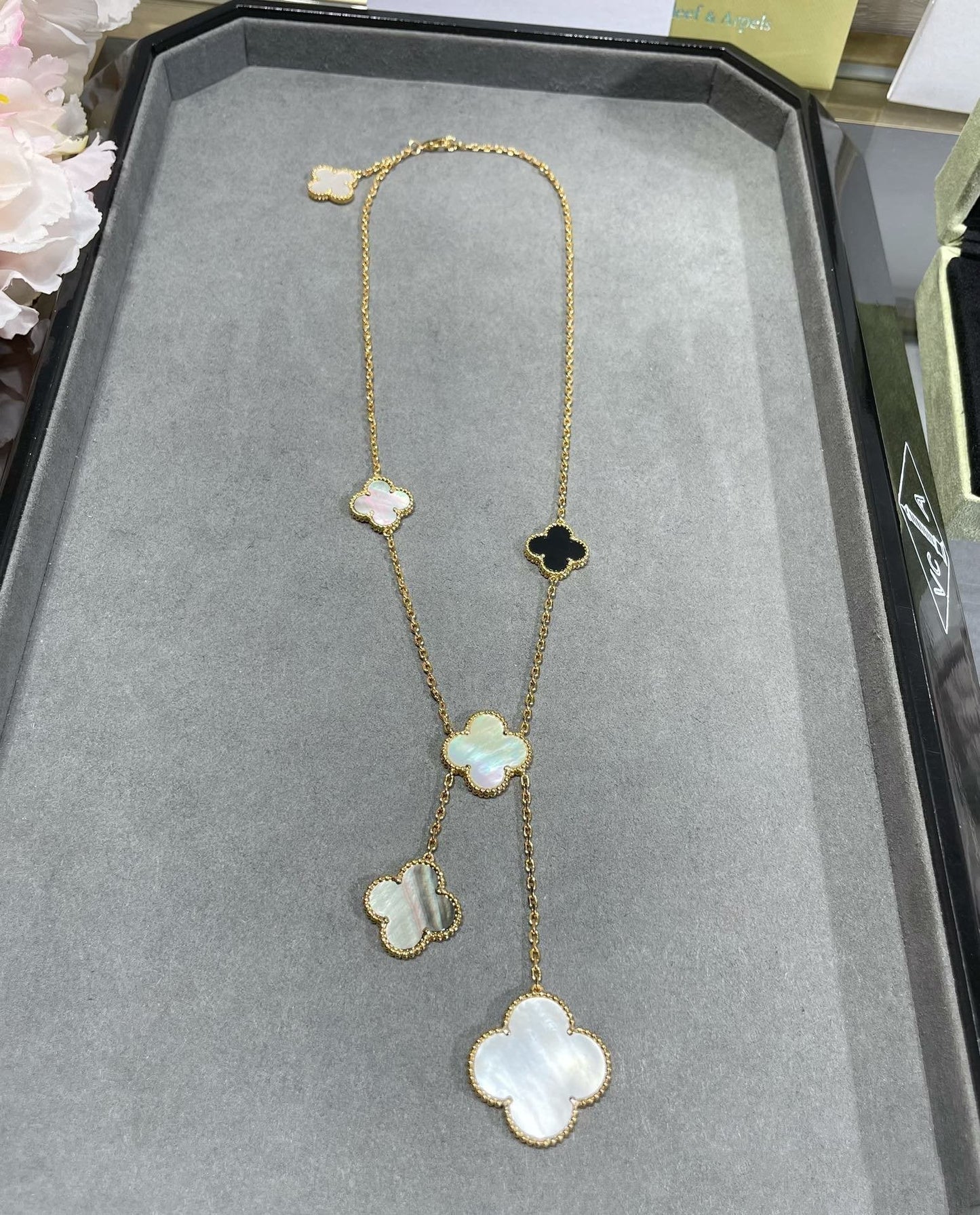 [basloveJW]CLOVER 6 MOTIV MOP ONYX GOLD HALSKETTE 