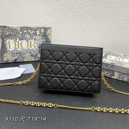 CARO POUCH 19 BAG IN BLACK CALFSKIN