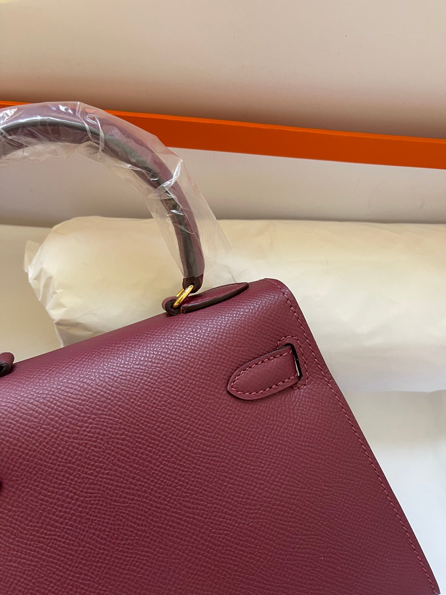 KELLY MINI 20 BAG IN GARNET RED CALFSKIN WITH GOLD HARDWARE (MADE-TO-ODER)
