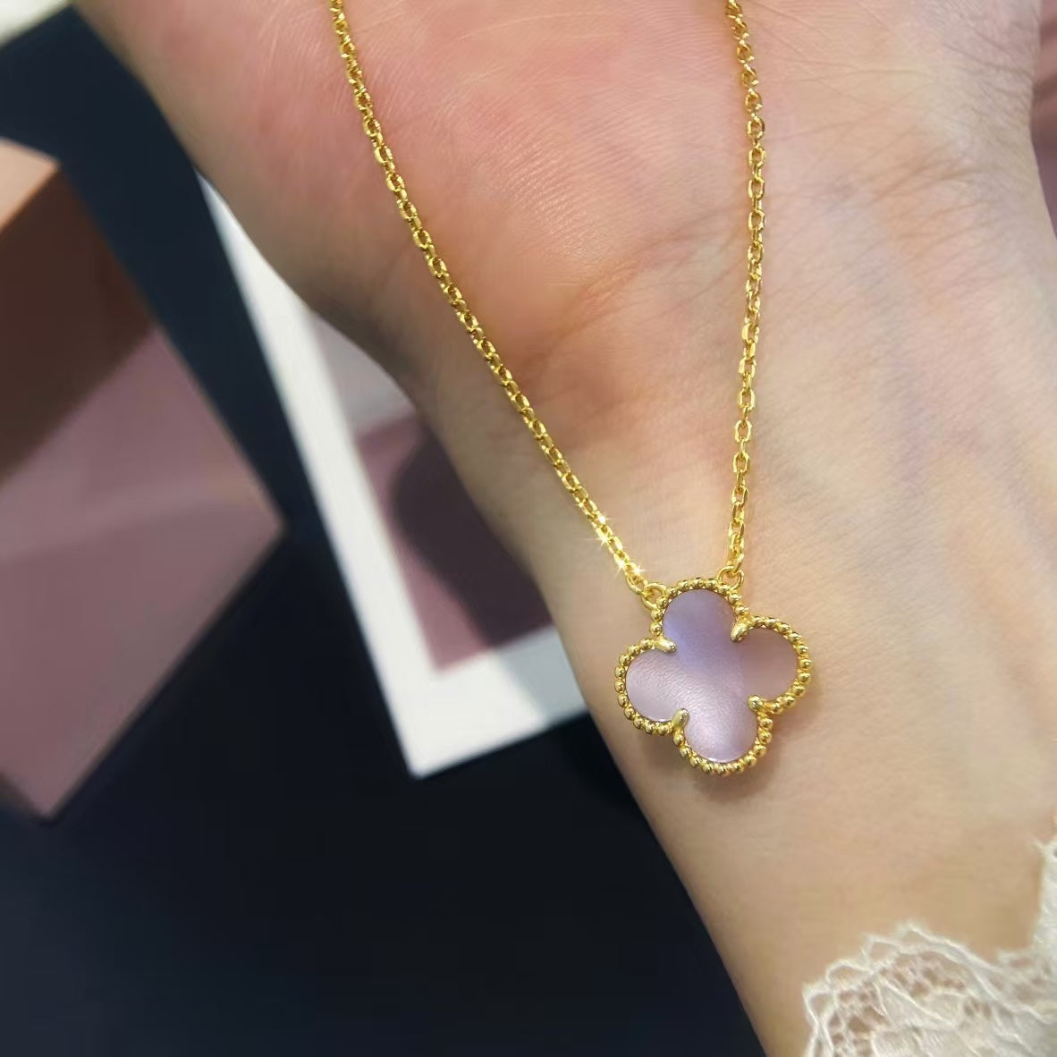 [basloveJW]CLOVER 15MM ROSA PERLMUTT-HALSKETTE