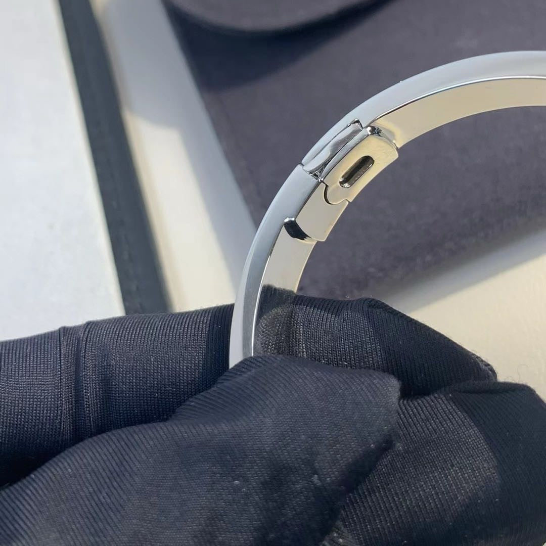 [AURORA] LIEBESARMBAND 6,1 MM MIT DIAMANTEN BESETZT 