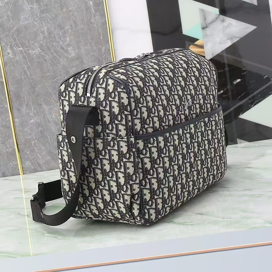 Oblique Classic Monogram Canvas Bag