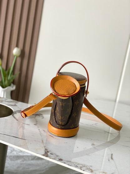 WATERING CAN BROWN WATER BOTTLE SHAPED HANDBAG
