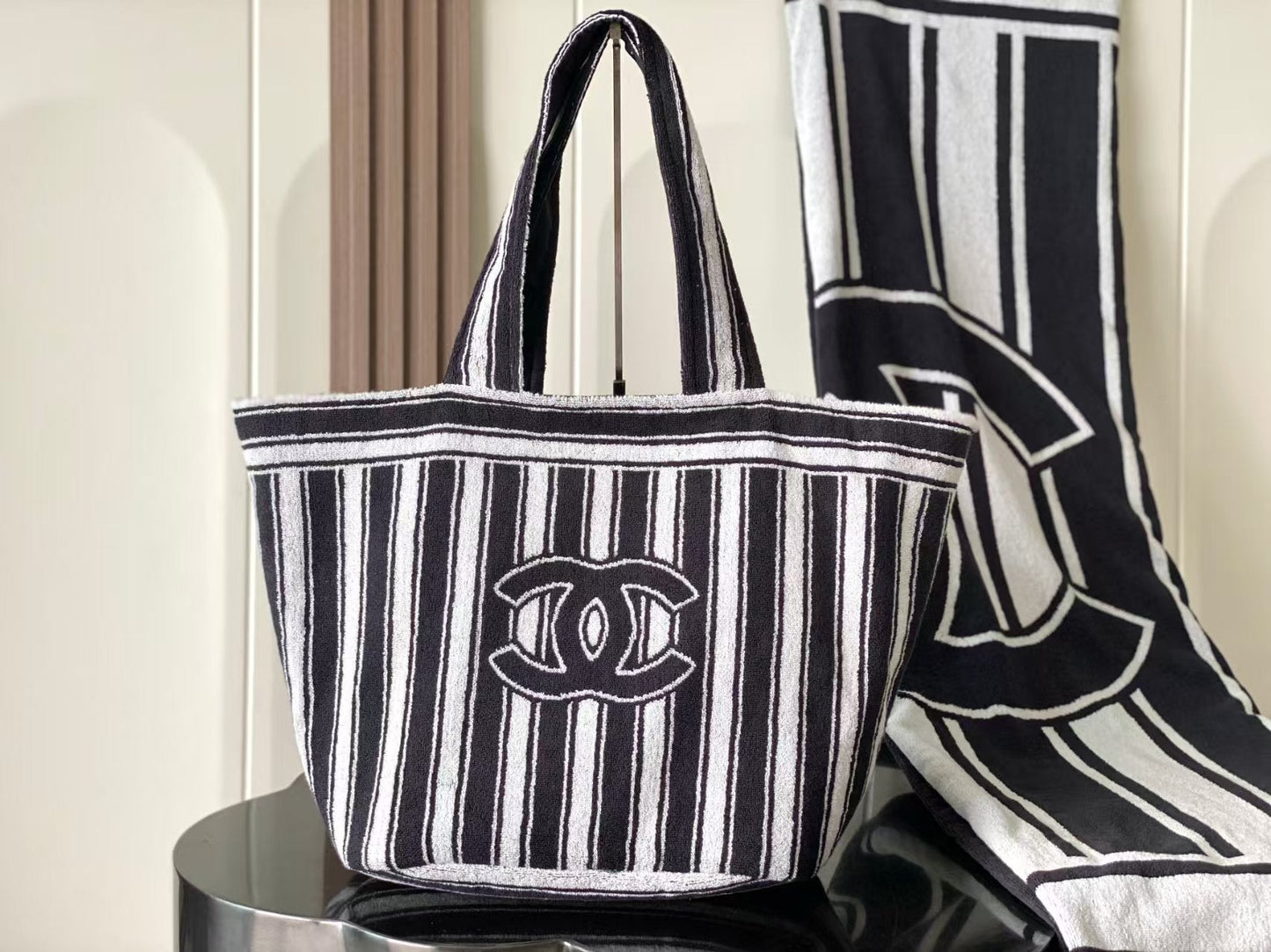 CC 26S BLACK AND WHITE STRIPED BEACH BAG SET