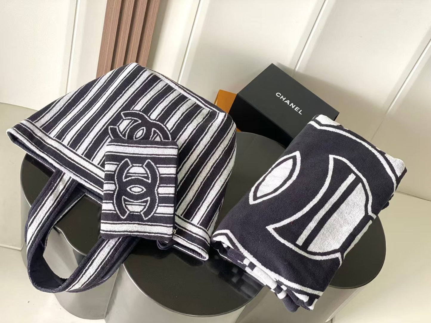 CC 26S BLACK AND WHITE STRIPED BEACH BAG SET