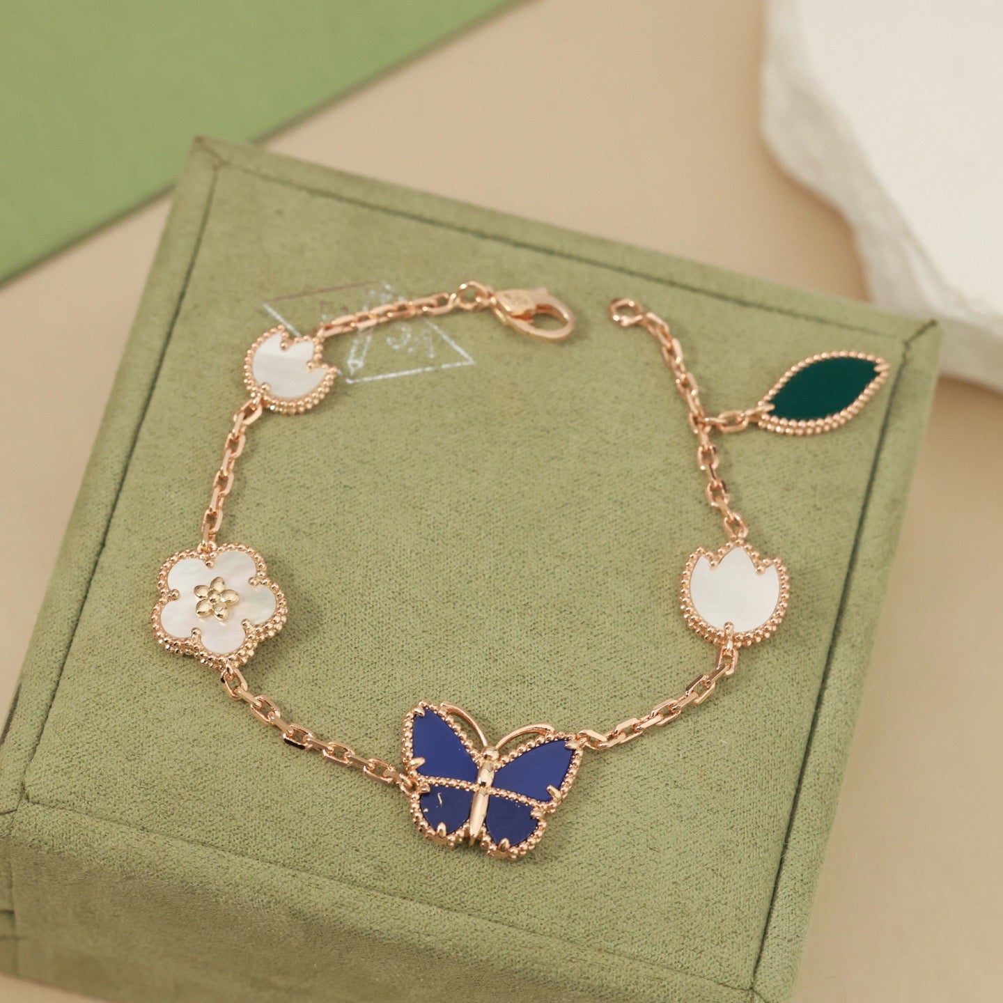 [AURORA]LUCKY SPRING GOLD BRACELET 5 MOTIF