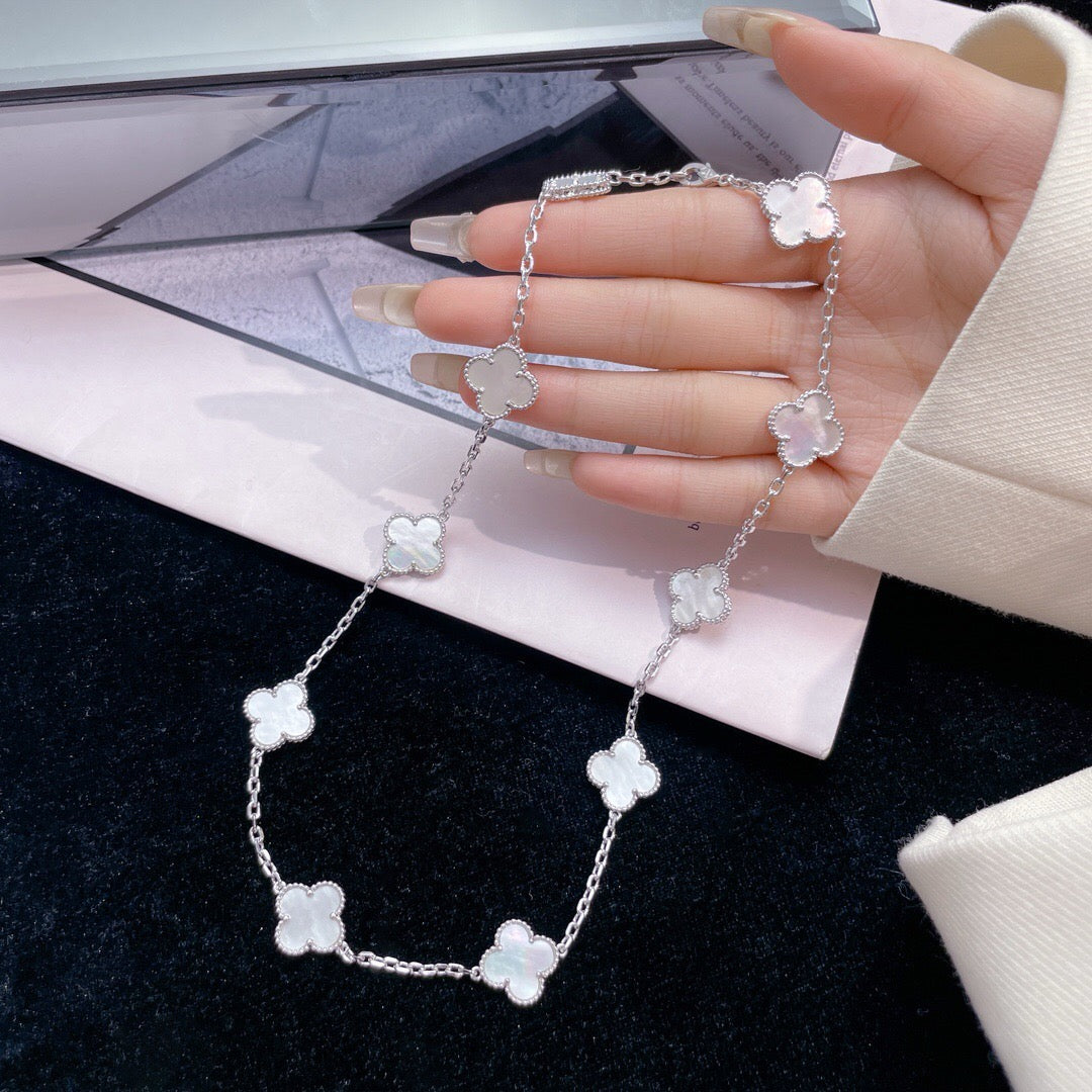 [AURORA]CLOVER 10 MOTIFS WHITE MOTHER OF PEARL NECKLACE