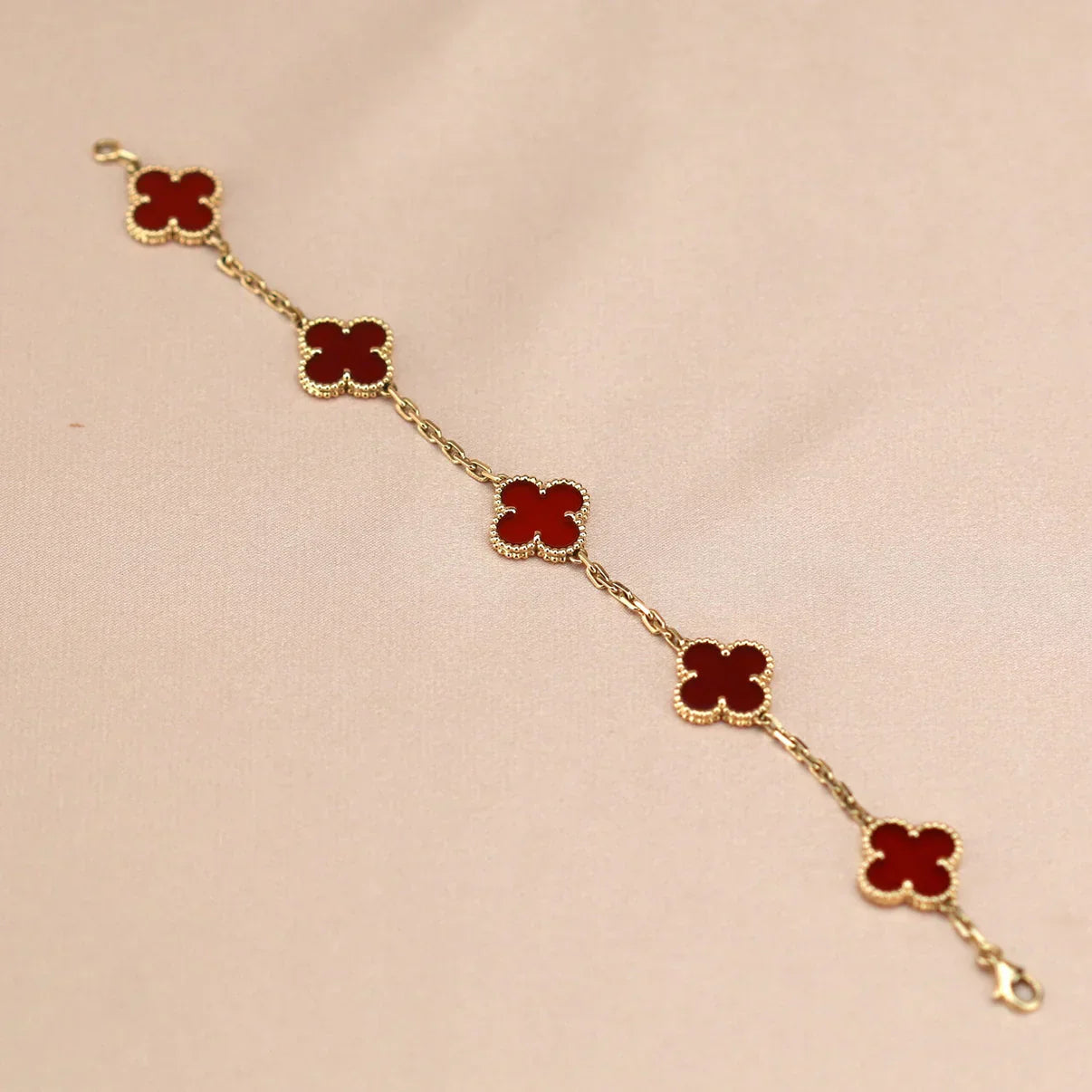 [AURORA]CLOVER 5 MOTIF RED CORNELIAN BRACELET COLLECTION