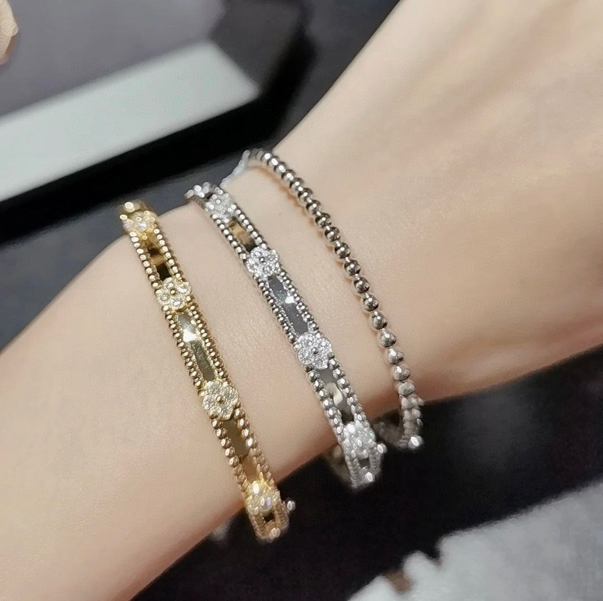 [basloveJW]CLOVER ARMBAND 4MM DIAMANTEN