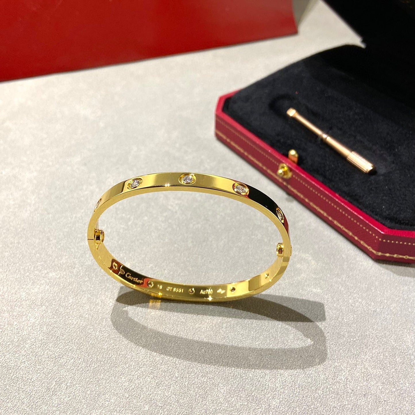 [AURORA]LIEBESARMBAND 6,1 MM 10 DIAMANTEN