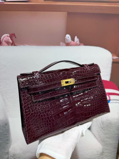 HM KELLY MINI 22 BORDEAUX RED AMERICAN ALLIGATOR GOLD BUCKLE (MADE-TO-ODER)