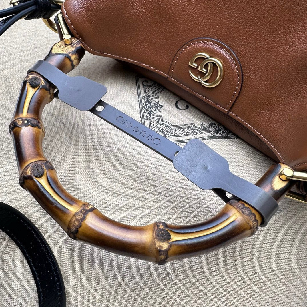 DIANA MINI BAG 24 WITH WEB IN WINE RED LACQUER CALFSKIN BAMBOO HANDLE