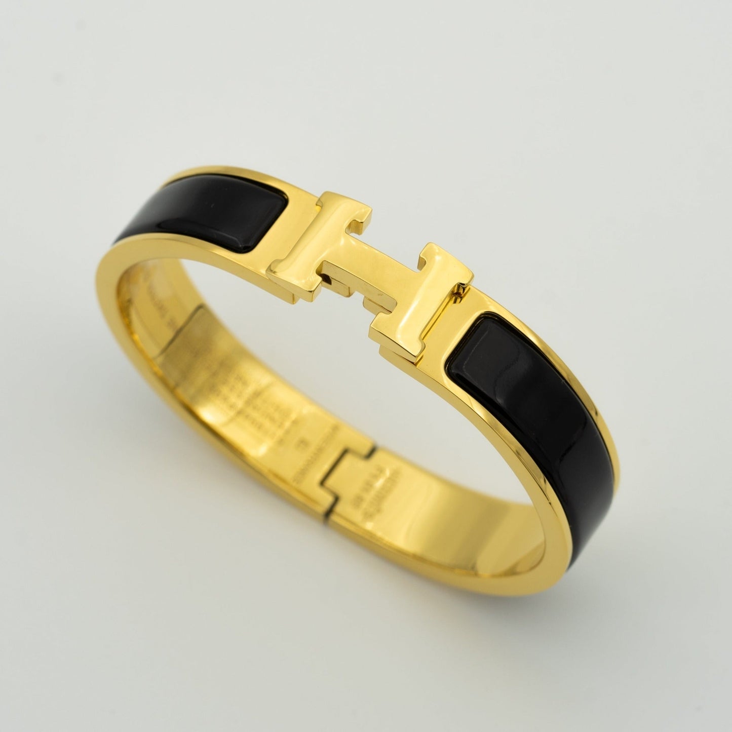 [AURORA]H SCHWARZES ARMBAND 
