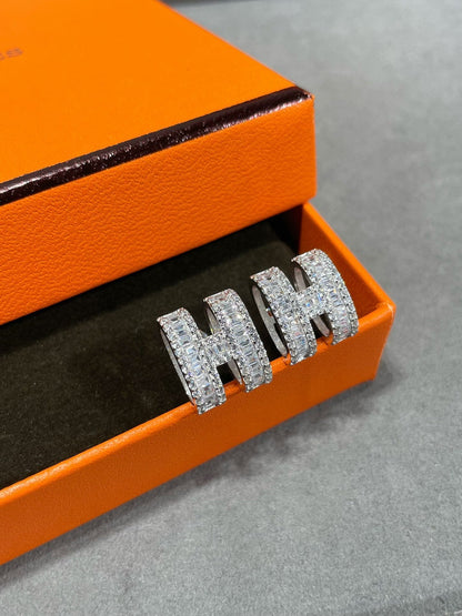 [AURORA]H OHRSTECKER MIT SILBERNEN DIAMANTEN