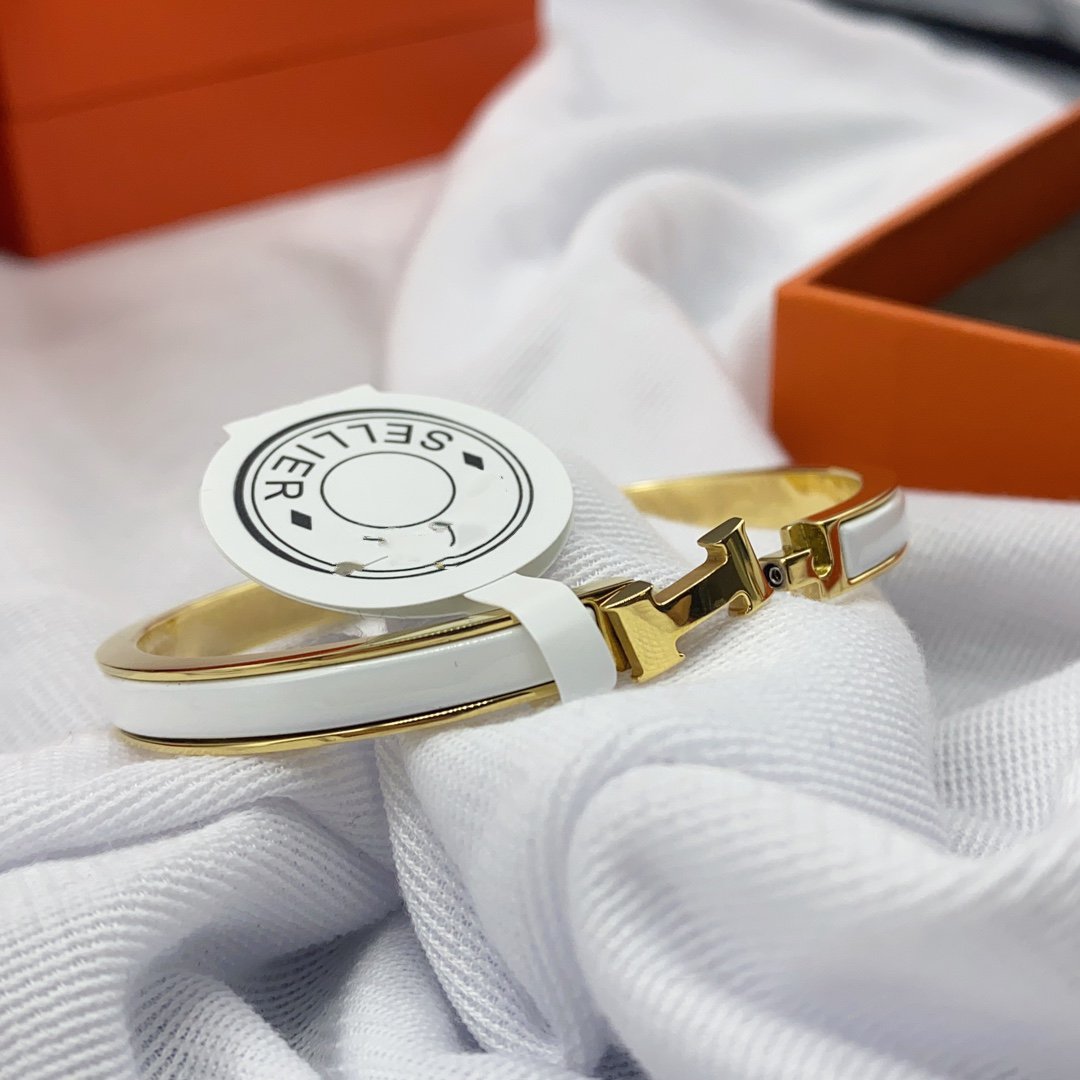 [AURORA]CLASSIC HM CLIC WHITE 8MM ENAMEL BRACELET