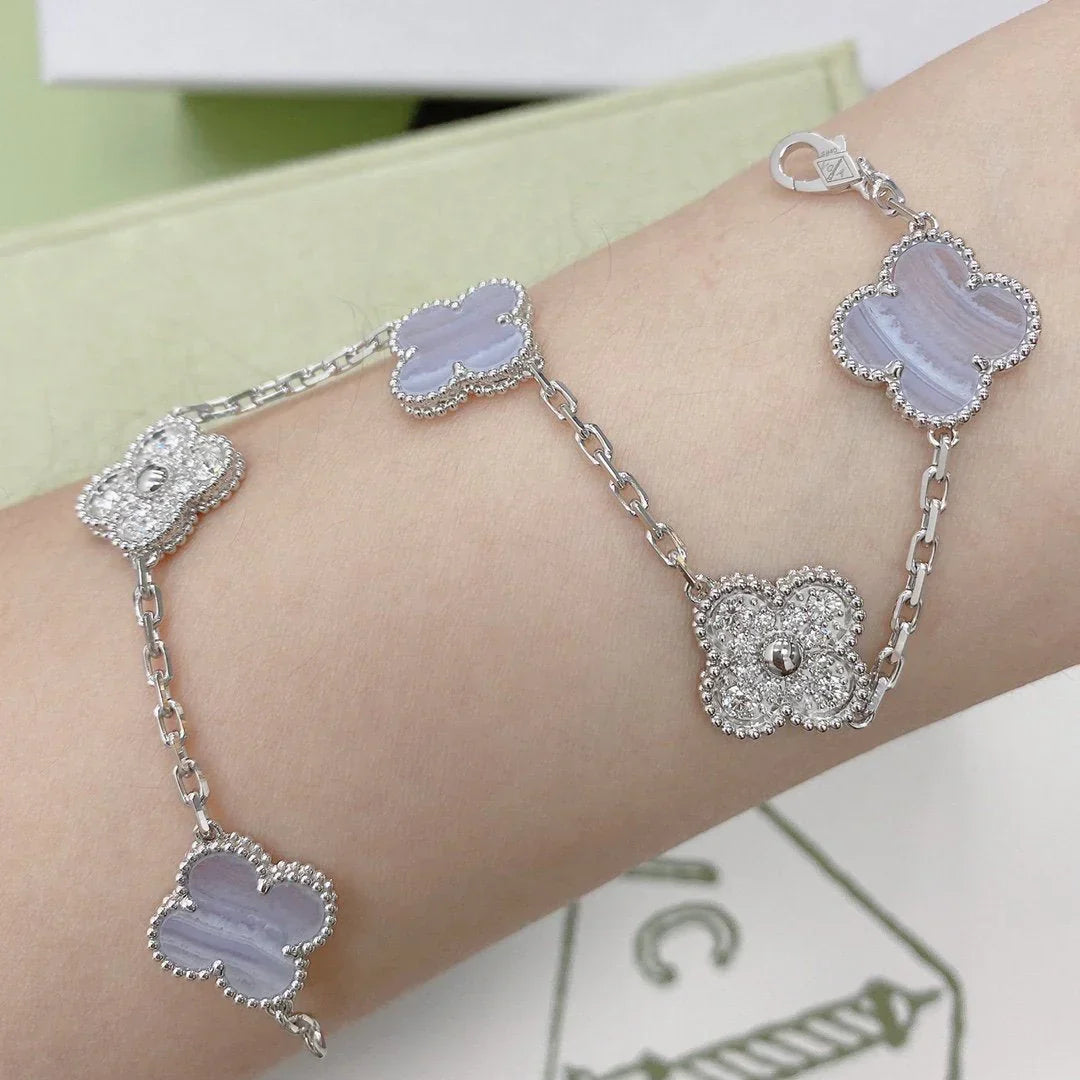 [AURORA] CLOVER 5 MOTIF PURPLE CHALCEDONY BRACELET COLLECTION
