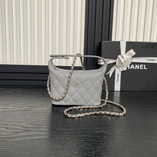 HOBO BAG 21 IN RHINO GRAY GRAINED CALFSKIN GOLD HARDWARE