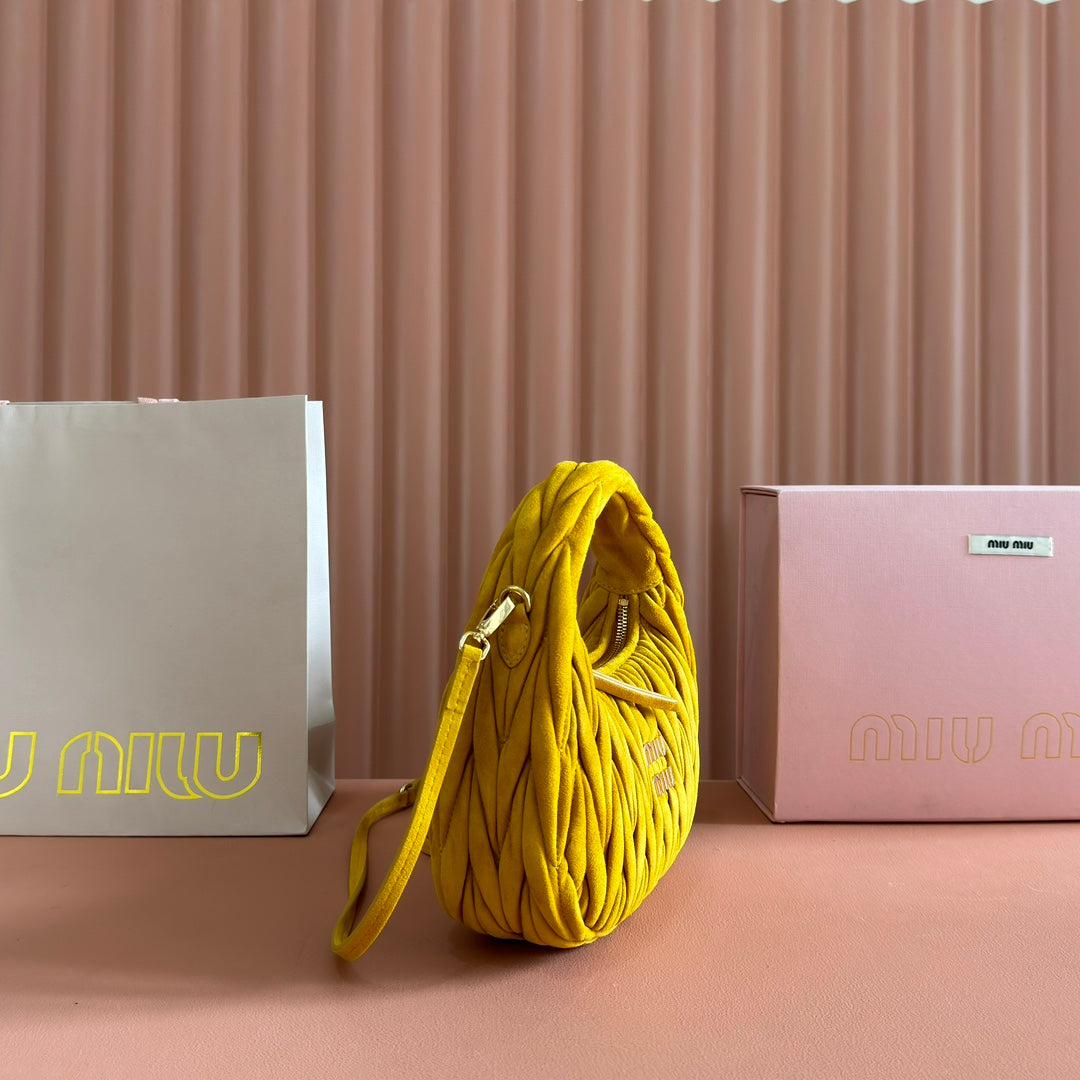 MM SUEDE HANDBAG 23 YELLOW
