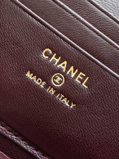 SMALL VANITY CASE WITH HANDLE 17 IN WINE RED LAMBSKIN GOLD HARDWARE