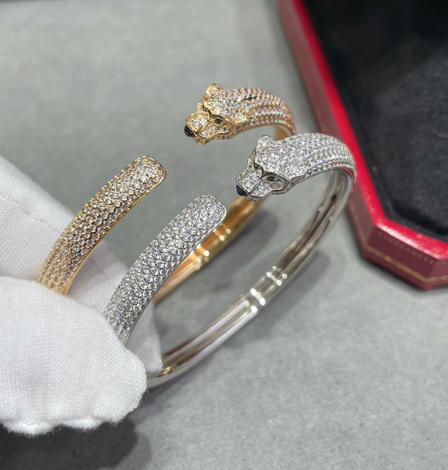 [AURORA]PANTHERE FULL DIAMOND OPEN BRACELET